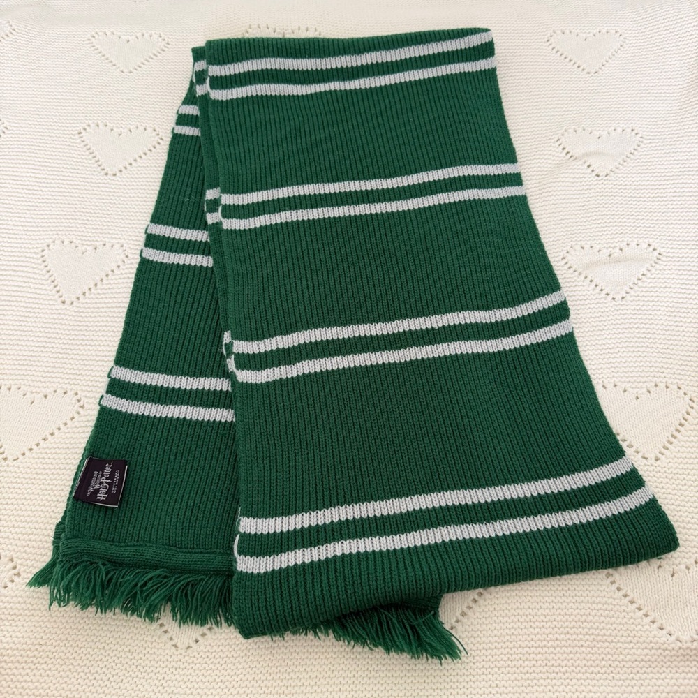 Universal Studios Wizarding World of Harry Potter Slytherin Scarf Striped